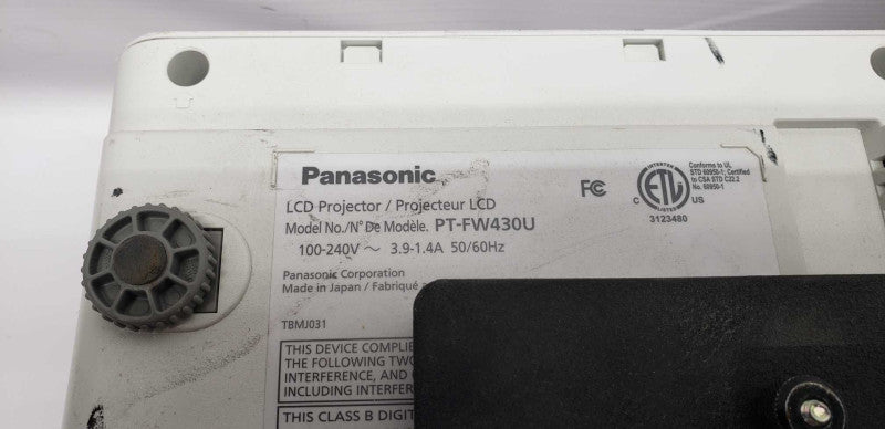 Panasonic LCD Projector PT-FW430U lcd hdmi projector 6205 Lamp hours #