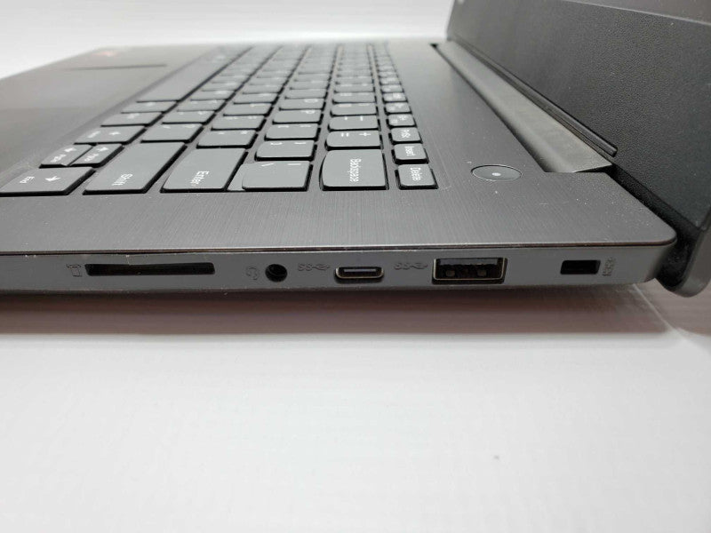 Lenovo V330-14ARR Ryzen 5 2500U @ 2.0 GHz 18GB DDR4 250GB SSD (