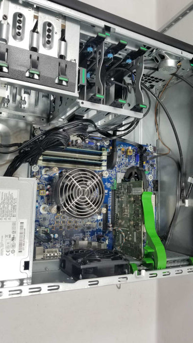 HP Z220, Xeon E3-1240 V2 3.4GHz/8GB DDR3, Quadro 2000, No HDDs ~