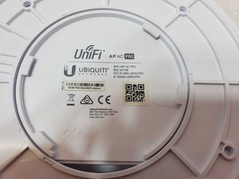Ubiquiti Networks UniFi UAP-AC-PRO Access Point _