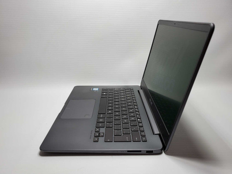 Asus Zenbook UX430U Core i5-8250U @ 1.6 GHz 8GB DDR4 250GB SSD (