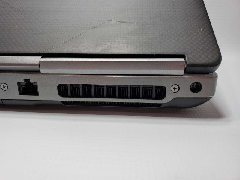 Dell Precision 7720 Core i7-6820HQ @ 2.7 GHz 32GB Ram 250GB SSD + 1TB HDD Quadro P4000 8GB (
