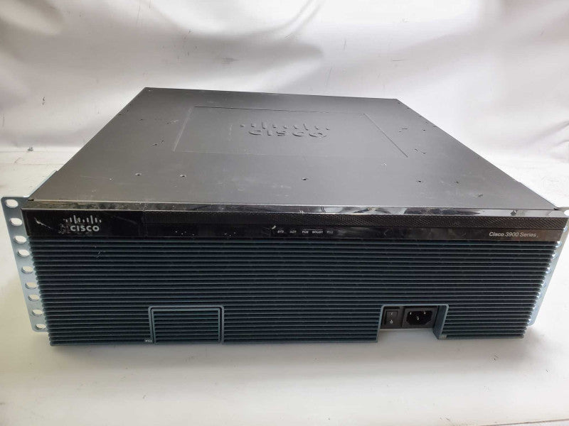 Cisco 3925 Integrated Services Router Series 3900 C3900-SPE100/K9 M22 )