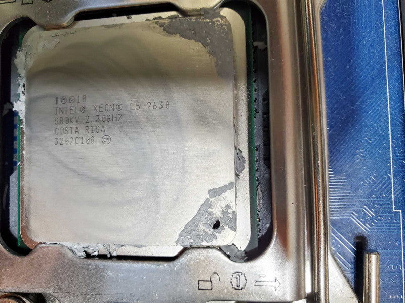 HP Z820 Workstation with Xeon E5-2630 @2.3GHz Barebones No RAM/HDD/GPU )