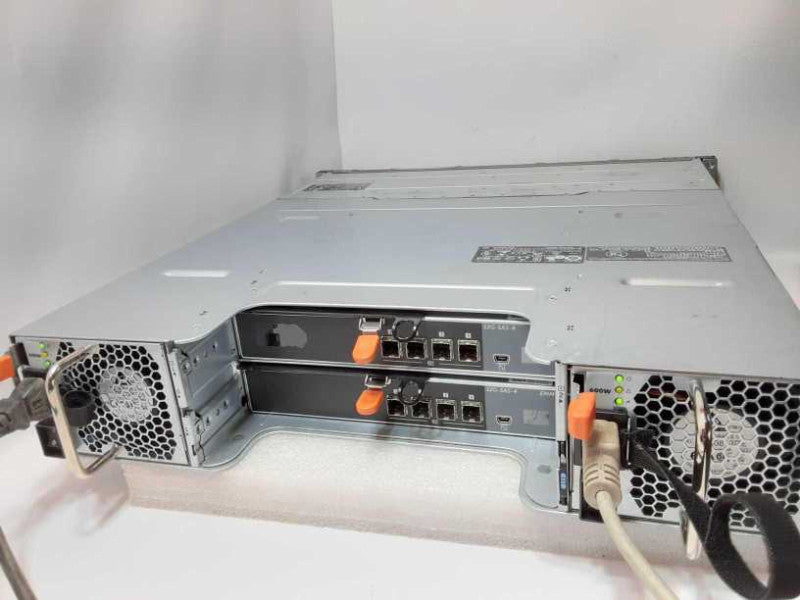 Dell SC420 Expansion Enclosure 24x 2.5\\" SAS Bays 2x12G-SAS-4 2x PSU +