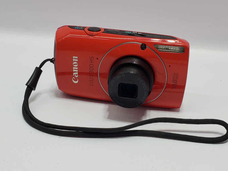 CANON IXUS 300 HS 10.0MP Digital Camera |