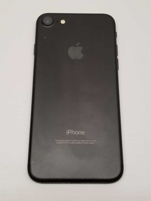 Apple iPhone 7, 32GB Storage, Carrier Unlocked |