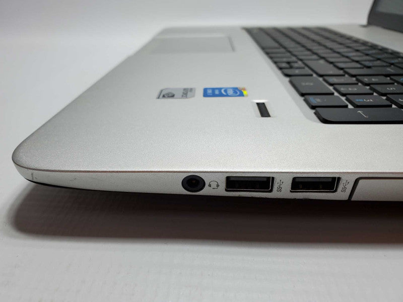 HP Envy 17\\" Core i7-4710MQ @ 2.5 GHz 8GB Ram 250GB SSD Nvidia 840M 2GB (