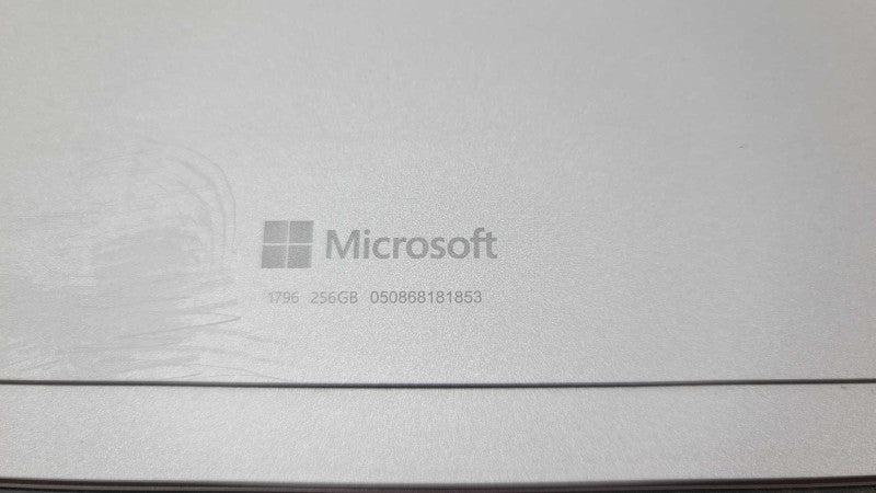 Surface Pro with i5-7300U CPU 8GB RAM & 256GB Storage READ  -