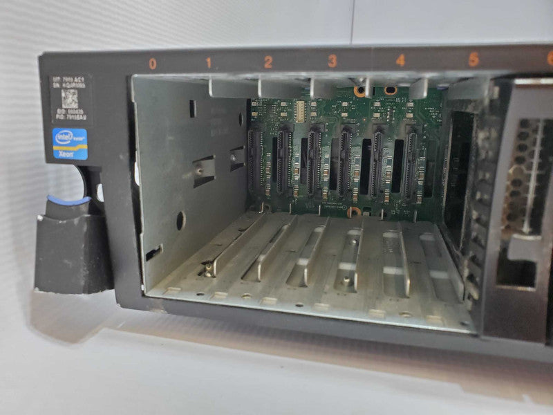 IBM System x3650 M4 Xeon E5-2609 @ 2.4 GHz 32GB Ram 8x 2.5\\" No HDD (
