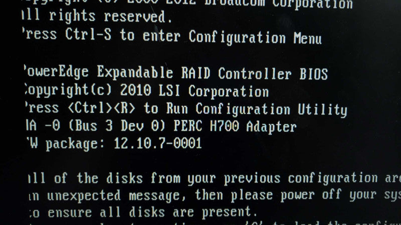 Dell R410 PowerEdge 2x Xeon E5620@2.4GHz 32GB ECC DDR3 RAID PERC H700 No HDD [