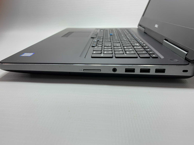17\\" DELL Precision 7720 with i7-6820HQ CPU 16GB RAM & 512GB NVME Storage  -