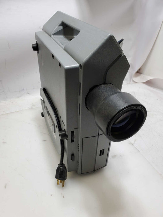 Vintage Kodak Ektagraphic III E  Carousel Slide Projector _ Power-on tested )