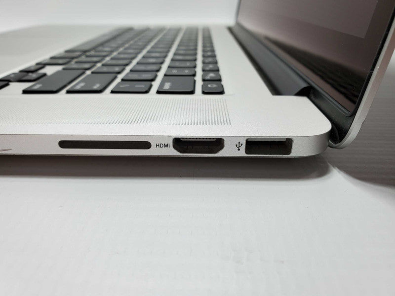 MacBook Pro 2015 15\\" Retina i7-4870HQ @ 2.5GHz 16GB Ram 250GB SSD R9 M370X 2GB (