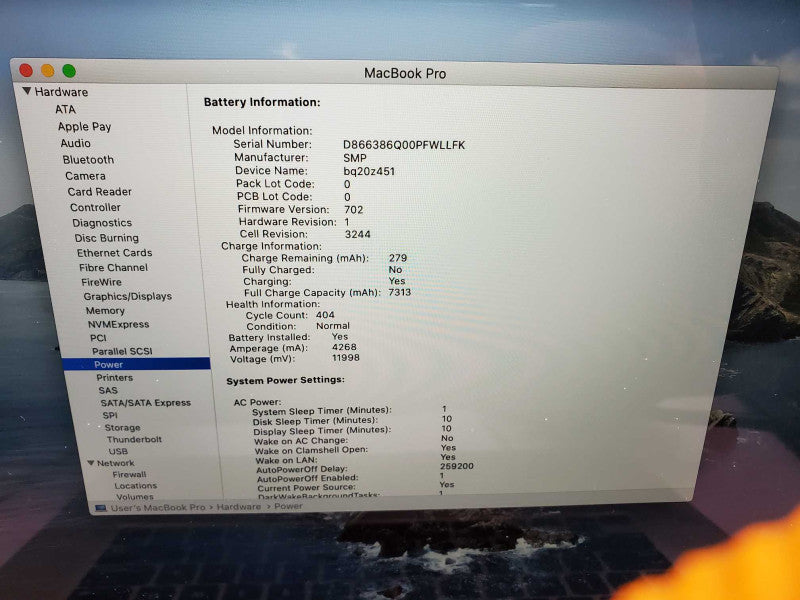 MacBook Pro 2015 15\\" Retina i7-4870HQ @ 2.5GHz 16GB Ram 250GB SSD R9 M370X 2GB (