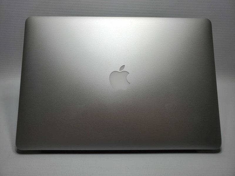 MacBook Pro 2015 15\\" Retina i7-4870HQ @ 2.5GHz 16GB Ram 250GB SSD R9 M370X 2GB (