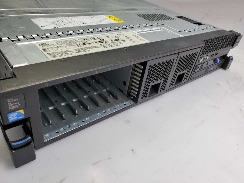 IBM System x3650 M3 E5645 @2.4GHz 16GB RAM No HDD M5015 2x PSUs  )