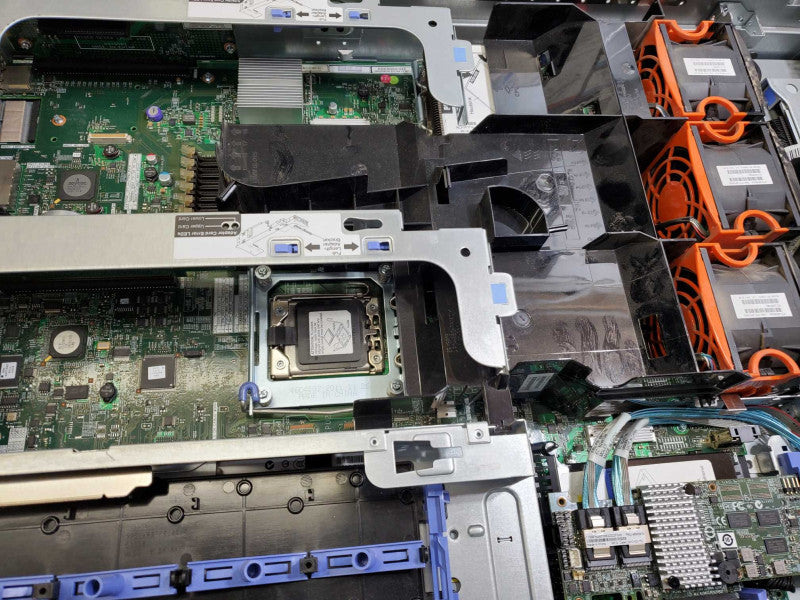 IBM System x3650 M3 E5645 @2.4GHz 16GB RAM No HDD M5015 2x PSUs  )