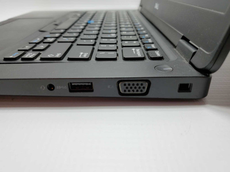 Dell Latitude 5490 14\\" Core i5-8250U @ 1.6 GHz 8GB Ram 250GB SSD (