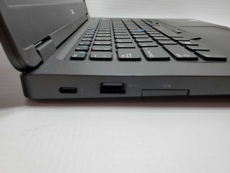 Dell Latitude 5490 14\\" Core i5-8250U @ 1.6 GHz 8GB Ram 250GB SSD (