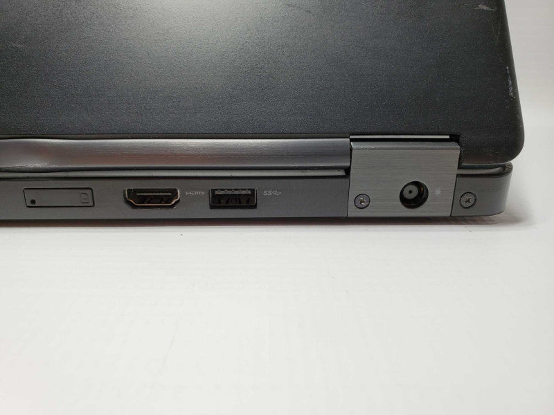 Dell Latitude 5490 14\\" Core i5-8250U @ 1.6 GHz 8GB Ram 250GB SSD (