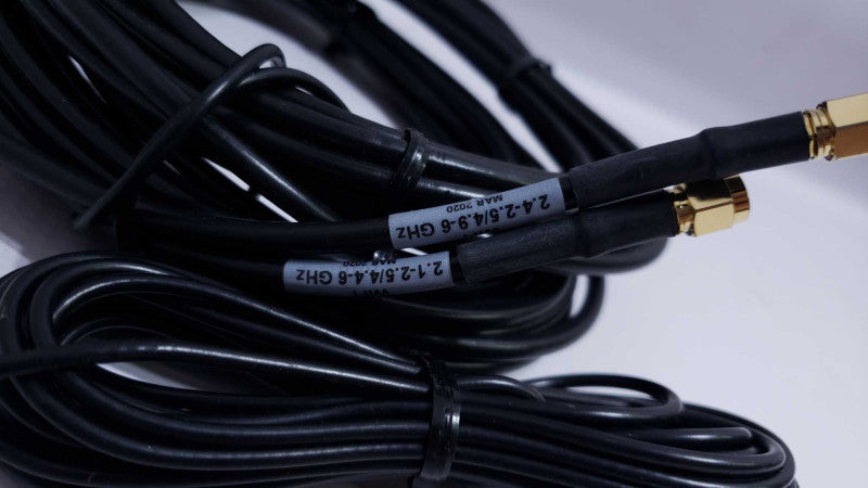 3-in 1 Antenna Dual Wi-Fi 2.1-2.5/4.4-6GHz, 2.4-2.5/4.9-6GHz, 3V/5V GPS [