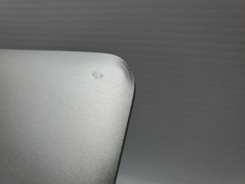 Macbook Pro 2015 15\\" Retina Core i7-4870HQ @ 2.5 GHz 16GB Ram 250GB SSD *READ* (
