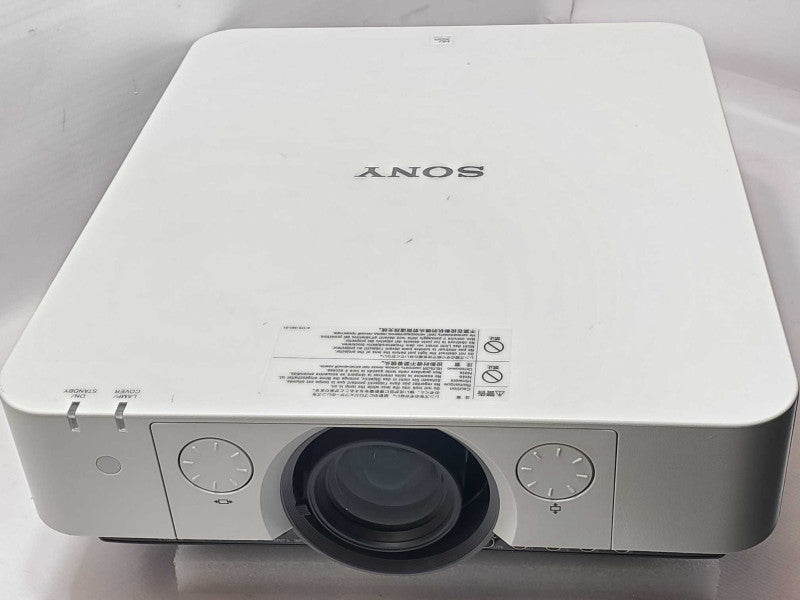SONY VPL-FH36 WUXGA DIGITAL PROJECTOR. ONLY 67H LAMP HOURS _