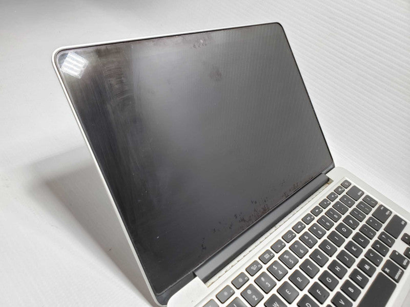 Macbook Pro 2014 13\\" Retina Core i7-4278U @ 2.6GHz 8GB Ram 500GB SSD *READ* (