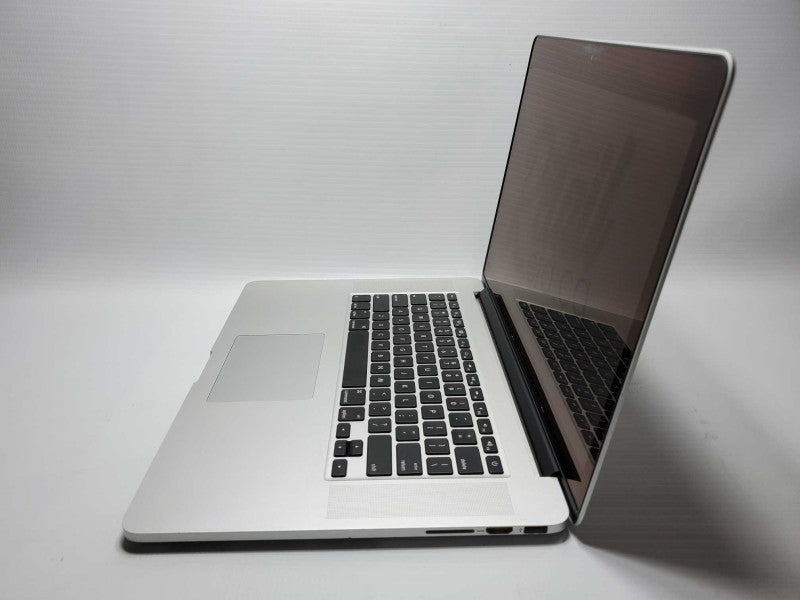 Macbook Pro 2014 15\\" Retina Core i7-4770HQ @ 2.2GHz 16GB Ram 250GB SSD (