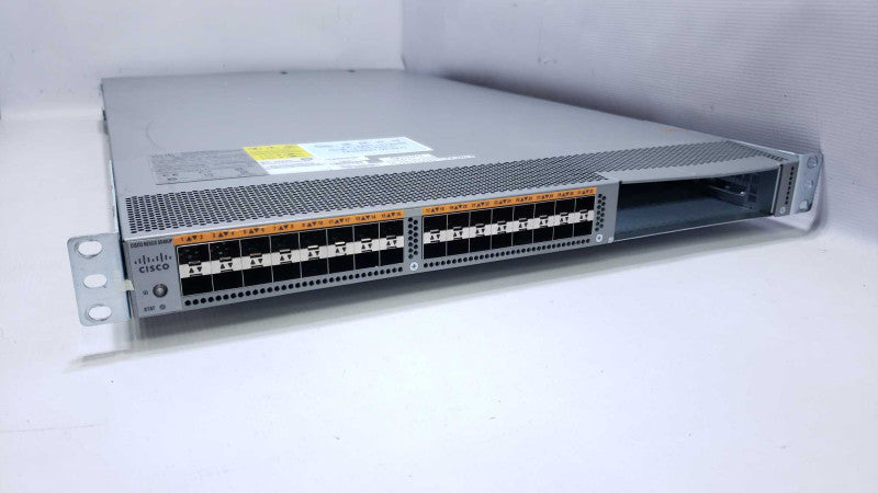 Cisco Nexus N5K-5548UP 32-Port SFP+ Network Switch w/ N55-D160L3 [