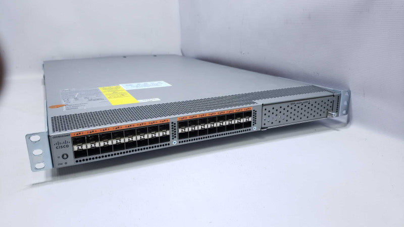 Cisco Nexus N5K-5548UP 32-Port SFP+ Network Switch w/ N55-D160L3 V2 [