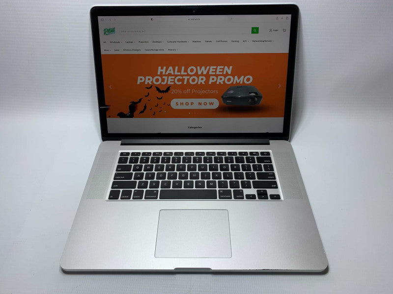 MacBook Pro Retina 15-inch Mid 2015 with i7 CPU 16GB RAM & 256GB Storage READ -