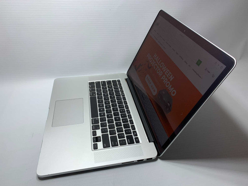MacBook Pro Retina 15-inch Mid 2015 with i7 CPU 16GB RAM & 256GB Storage READ -