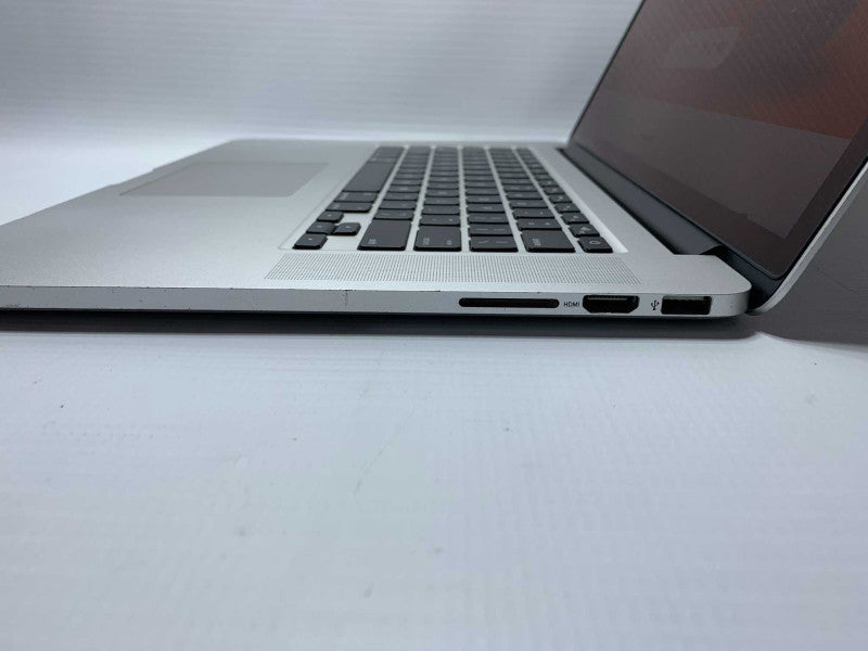 MacBook Pro Retina 15-inch Mid 2015 with i7 CPU 16GB RAM & 256GB Storage READ -