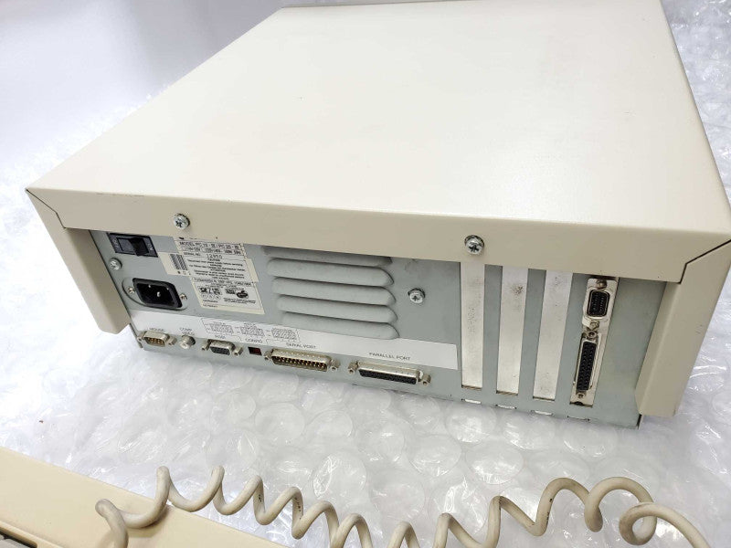 Vintage Commodore PC20-III Computer & Keyboard _ Power-on tested )