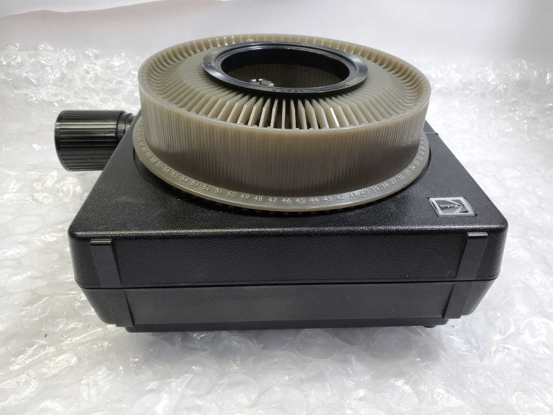 Vintage Kodak Carousel 4600 Slide Projector _ Power-on tested )