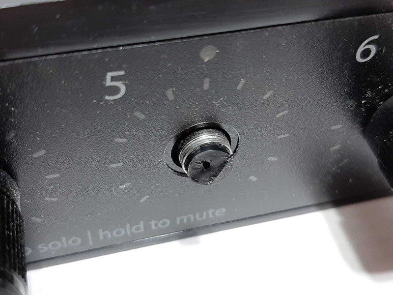 SHURE SCM820 IntelliMix  +