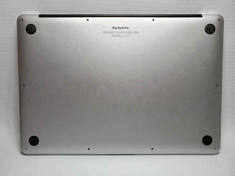 Macbook Pro 2015 15\\" Retina Core i7-4870HQ @ 2.5 GHz 16GB Ram 250GB SSD (