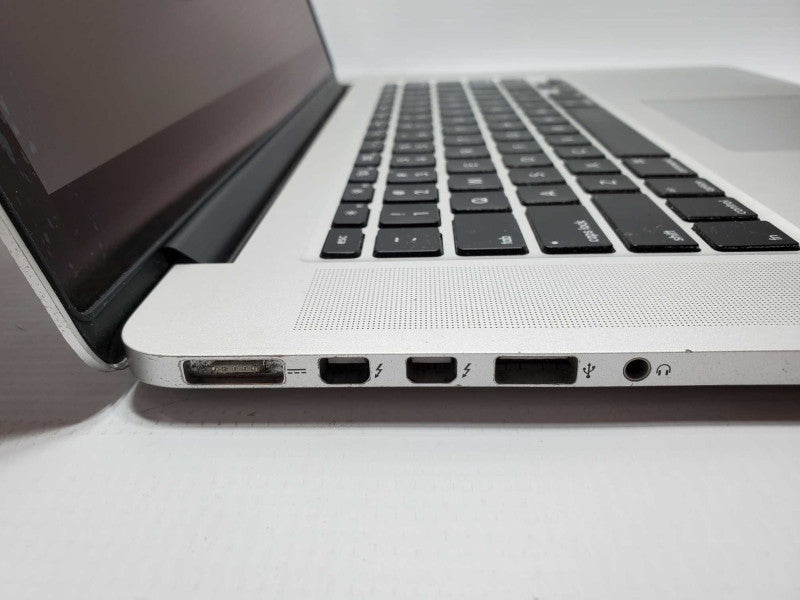 Macbook Pro 2015 15\\" Retina Core i7-4870HQ @ 2.5 GHz 16GB Ram 250GB SSD *READ* (