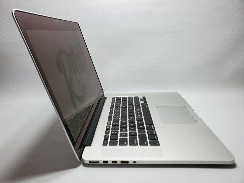 Macbook Pro 2015 15\\" Retina Core i7-4870HQ @ 2.5 GHz 16GB Ram 250GB SSD *READ* (