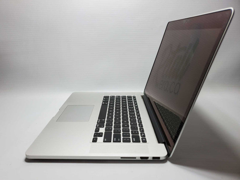 Macbook Pro 2015 15\\" Retina Core i7-4870HQ @ 2.5 GHz 16GB Ram 250GB SSD *READ* (