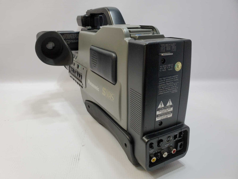 Panasonic AG-456 UP S-VHS Reporter Camera w/Case (