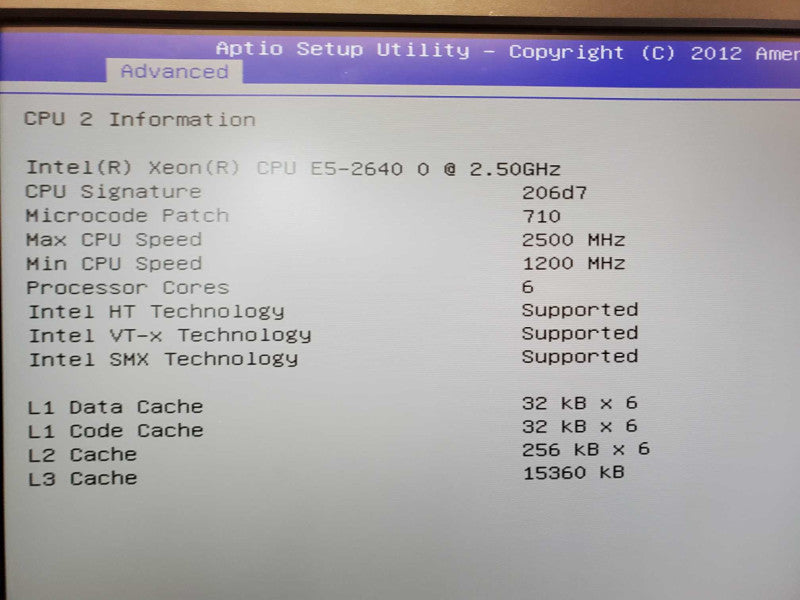 Lenovo ThinkServer RD530 2x E5-2640 @ 2.5 GHz 32GB 8x 2.5\\" No HDD LSI 9260-8i (