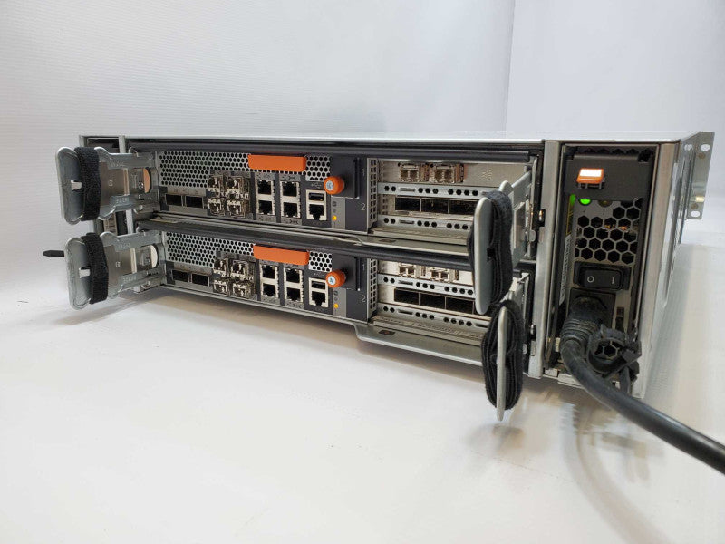 NETAPP FLASH STORAGE ARRAY NAF-1301 Dual Controllers: 111-01099+C2 (