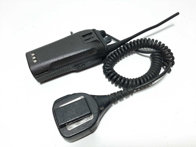 Motorola Radius CP200 UHF Radio AAH50RDC9AA1AN w/ Speaker Microphone +