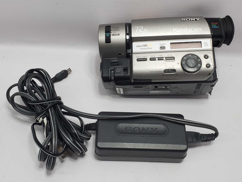 Sony Handycam CCD-TR511E Camcorder Video8 8mm Hi8 |