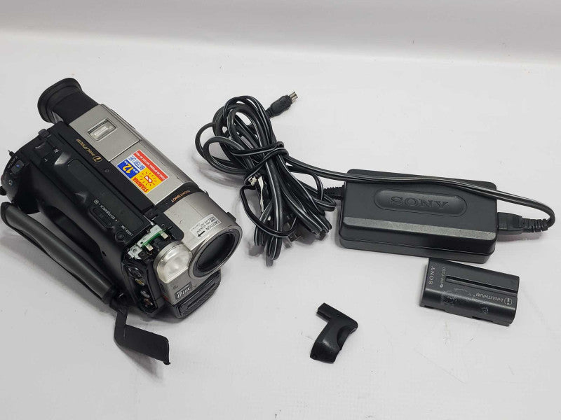Sony Handycam CCD-TR511E Camcorder Video8 8mm Hi8 |