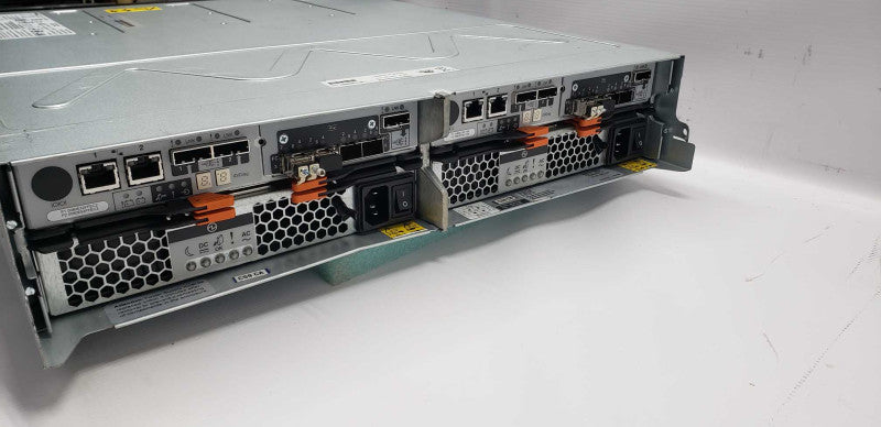 IBM DS3512 00V7093 drive array / 2x controllers / 2x PSU / read #