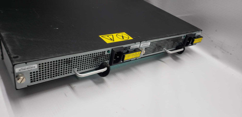 BM Emulex 24R2051 20-port Switch InSpeed Model 370 / read #